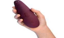 WOMANIZER CLASSIC 2 ESTIMULADOR DE CLiTORIS BURDEOS