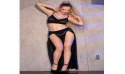 CHILIROSE CR 4672 TOP NEGRO FALDA Y TANGA CON CADENAS DORADAS S