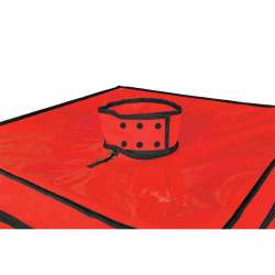 SECRET DOME KINK CLUB CABINA BUKKAKE NEGRO ROJO